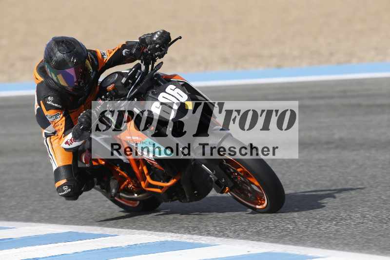 Archiv-2025/01 24.-27.01.2025 Moto Center Thun Jerez/gruen-green/606